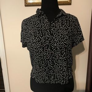 H&M Crop Top blouse with collar size 8